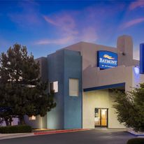 Baymont Inn & Suites Santa Fe