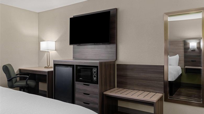 <b>Baymont Inn & Suites Santa Fe Room</b>. Images powered by <a href="https://iceportal.shijigroup.com/" title="IcePortal" target="_blank">IcePortal</a>.