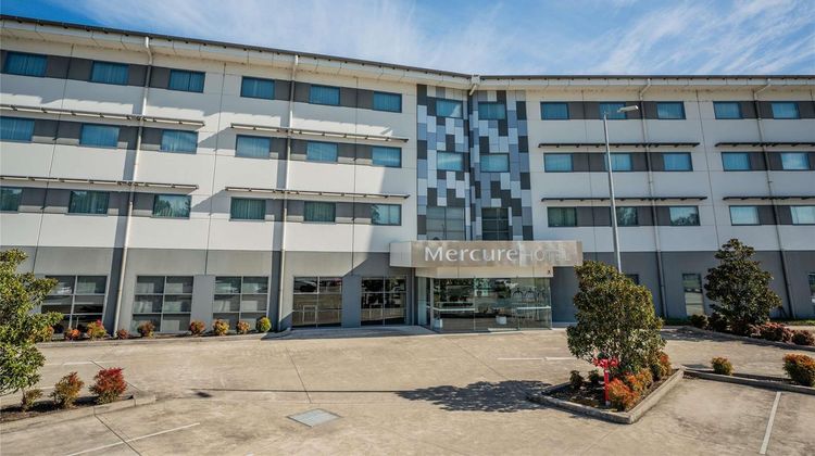 Mercure Newcastle Airport Exterior