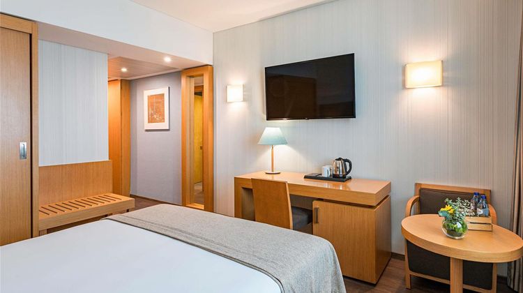 Mercure Lisboa Almada Room