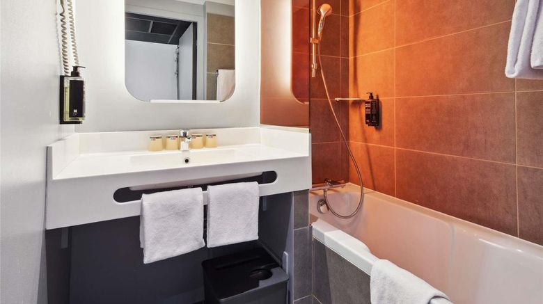 <b>Ibis Styles Paris CDG Airport Room</b>. Images powered by <a href="https://iceportal.shijigroup.com/" title="IcePortal" target="_blank">IcePortal</a>.