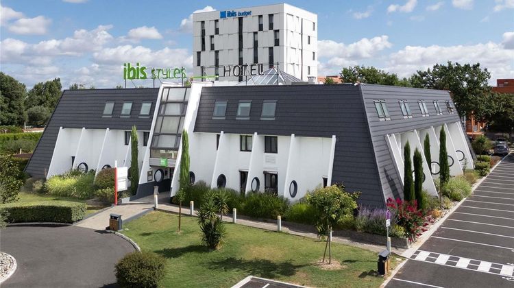 Ibis Styles Toulouse Labege Exterior