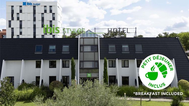 Ibis Styles Toulouse Labege Exterior