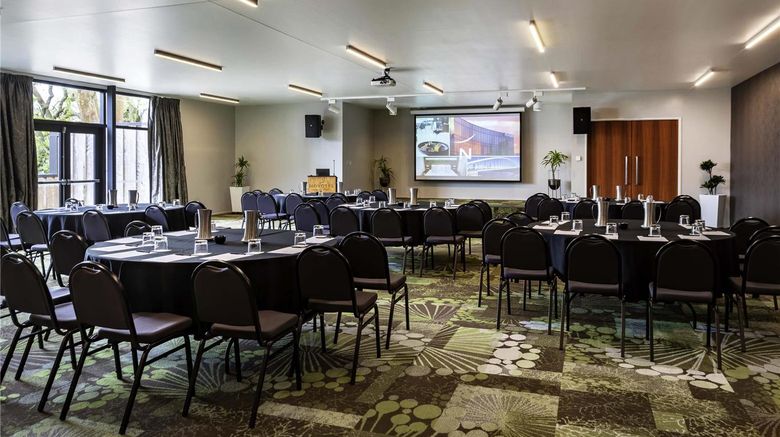 <b>Novotel New Plymouth Hobson Meeting</b>. Images powered by <a href="https://iceportal.shijigroup.com/" title="IcePortal" target="_blank">IcePortal</a>.
