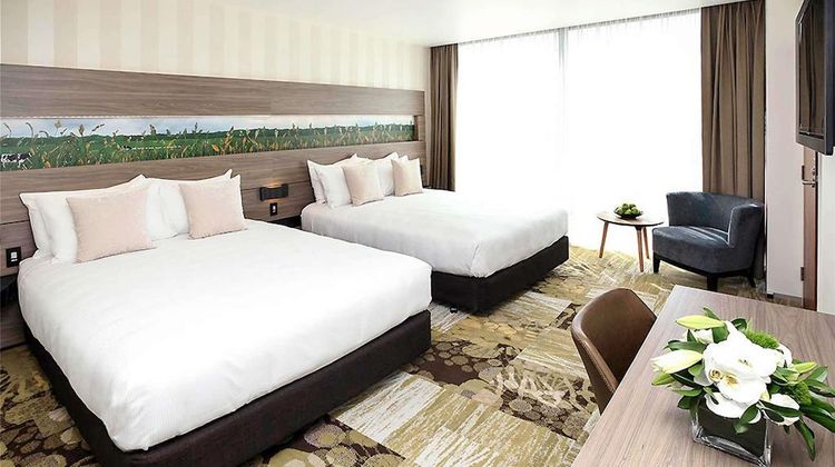 Novotel New Plymouth Hobson Room