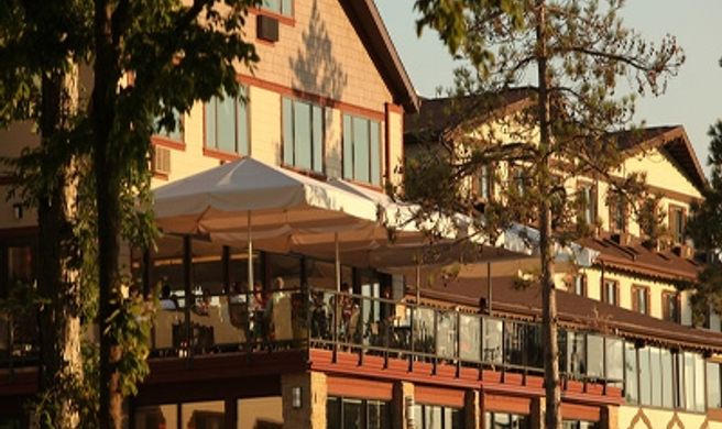 Chestnut Mountain Resort Exterior