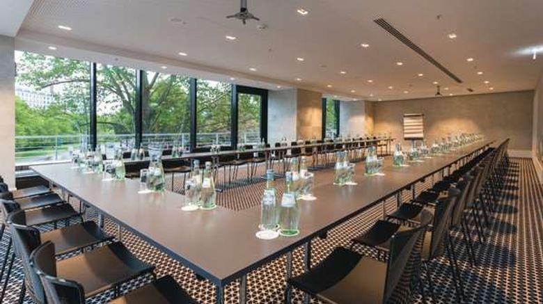 <b>Riu Plaza Berlin Meeting</b>. Images powered by <a href="https://iceportal.shijigroup.com/" title="IcePortal" target="_blank">IcePortal</a>.