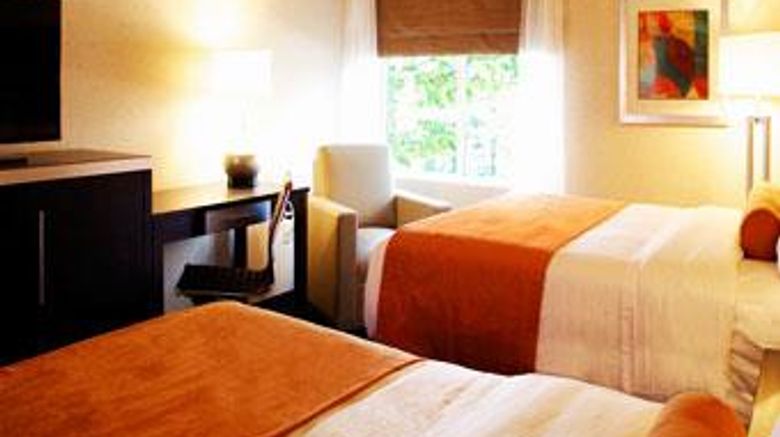 <b>Warehouse Hotel Room</b>. Images powered by <a href="https://iceportal.shijigroup.com/" title="IcePortal" target="_blank">IcePortal</a>.