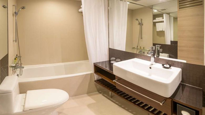 <b>Kowloon Harbourfront Hotel Room</b>. Images powered by <a href="https://iceportal.shijigroup.com/" title="IcePortal" target="_blank">IcePortal</a>.