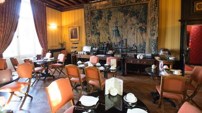 <b>Chateau de Pray Restaurant</b>. Images powered by <a href="https://iceportal.shijigroup.com/" title="IcePortal" target="_blank">IcePortal</a>.