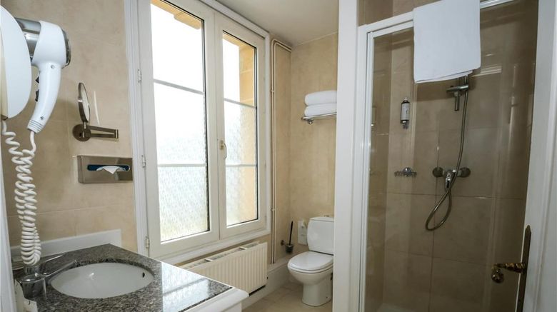<b>Chateau de Sully Room</b>. Images powered by <a href="https://iceportal.shijigroup.com/" title="IcePortal" target="_blank">IcePortal</a>.