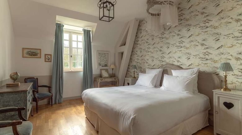 <b>Le Chateau d'Etoges Room</b>. Images powered by <a href="https://iceportal.shijigroup.com/" title="IcePortal" target="_blank">IcePortal</a>.