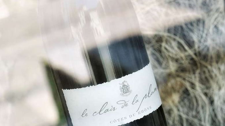 <b>Le Clair de la Plume Restaurant</b>. Images powered by <a href="https://iceportal.shijigroup.com/" title="IcePortal" target="_blank">IcePortal</a>.