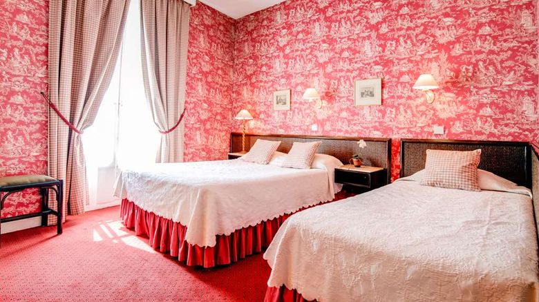 <b>Hotel Le Clement Saint Germain Room</b>. Images powered by <a href="https://iceportal.shijigroup.com/" title="IcePortal" target="_blank">IcePortal</a>.
