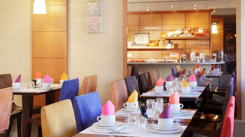 <b>Londres et New York Hotel Restaurant</b>. Images powered by <a href="https://iceportal.shijigroup.com/" title="IcePortal" target="_blank">IcePortal</a>.