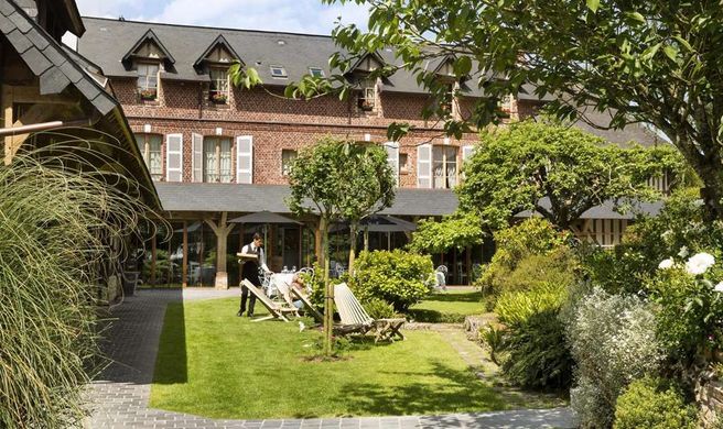 Auberge De La Source - Hotel de Charme Exterior