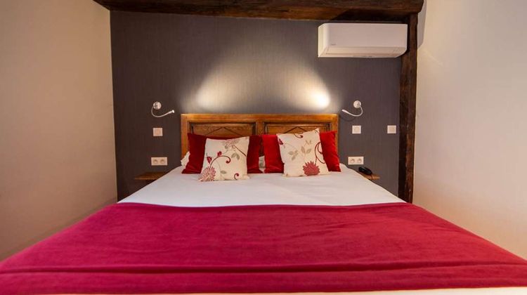 Wilson Hotel Room