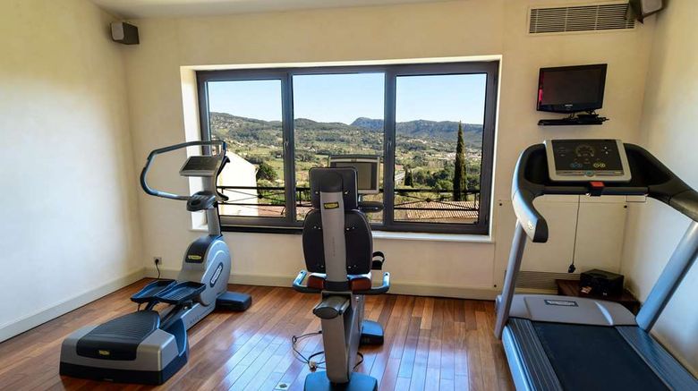 <b>Hostellerie Berard Health</b>. Images powered by <a href="https://iceportal.shijigroup.com/" title="IcePortal" target="_blank">IcePortal</a>.