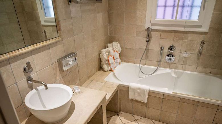<b>Hostellerie Berard Room</b>. Images powered by <a href="https://iceportal.shijigroup.com/" title="IcePortal" target="_blank">IcePortal</a>.