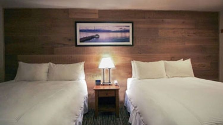 Postmarc Hotel & Spa Suites Room