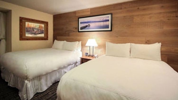 Postmarc Hotel & Spa Suites Room