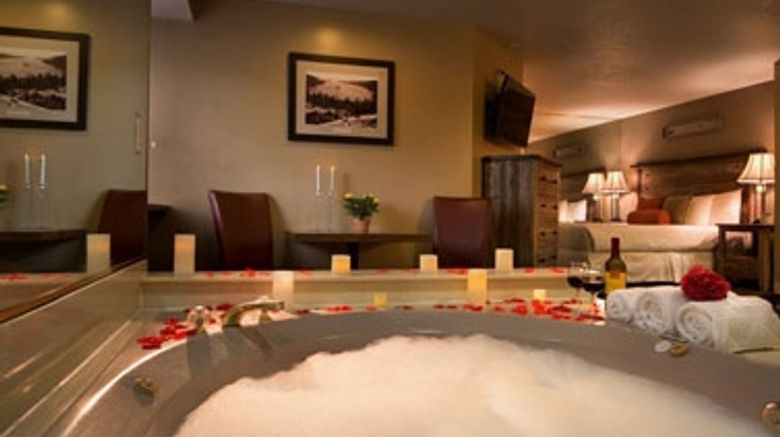 <b>Postmarc Hotel & Spa Suites Suite</b>. Images powered by <a href="https://iceportal.shijigroup.com/" title="IcePortal" target="_blank">IcePortal</a>.