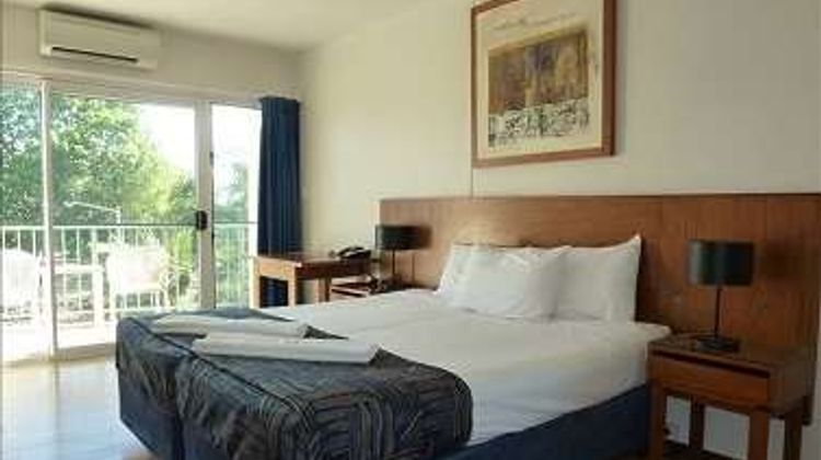 Cullen Bay Resorts Room