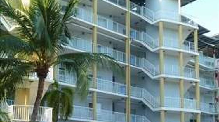 Cullen Bay Resorts Suite