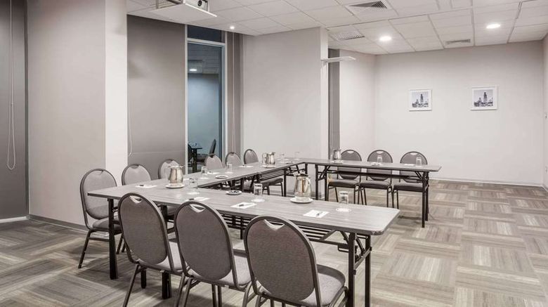 <b>Ramada Encore Lima San Isidro Hotel Meeting</b>. Images powered by <a href="https://iceportal.shijigroup.com/" title="IcePortal" target="_blank">IcePortal</a>.