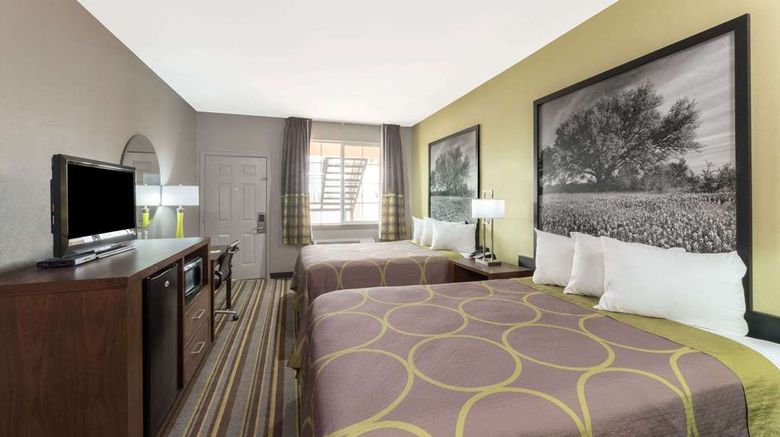 <b>Super 8 Colorado City Room</b>. Images powered by <a href="https://iceportal.shijigroup.com/" title="IcePortal" target="_blank">IcePortal</a>.
