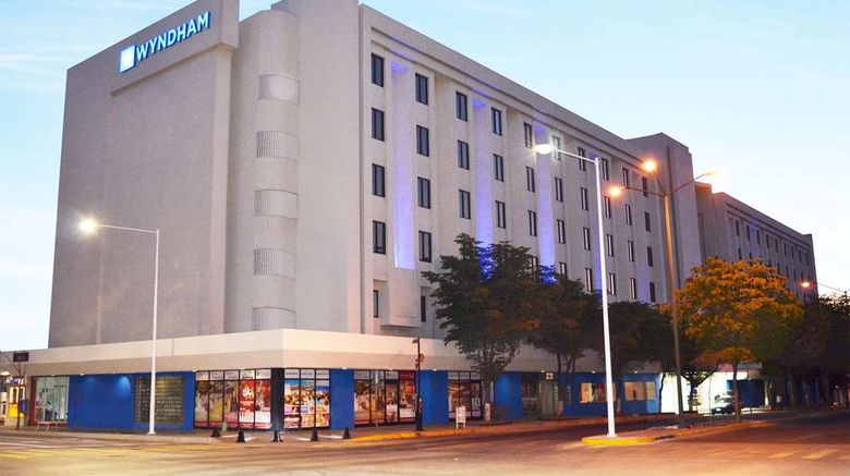 <b>Wyndham Executivo Culiacan Exterior</b>. Images powered by <a href="https://iceportal.shijigroup.com/" title="IcePortal" target="_blank">IcePortal</a>.