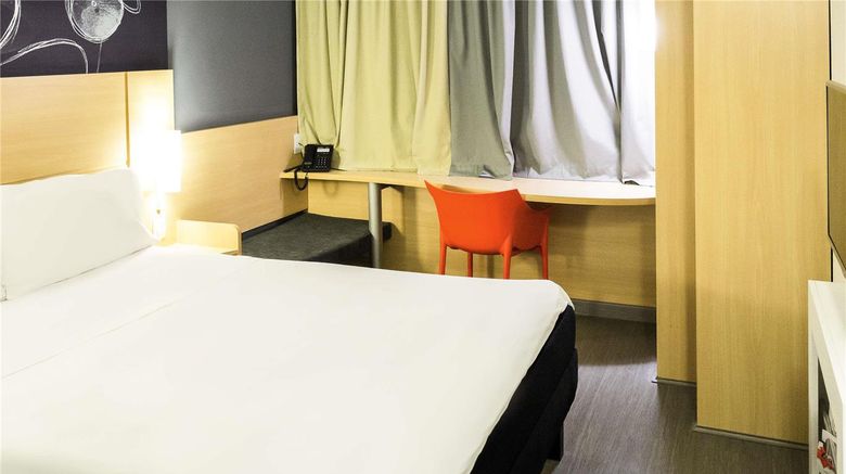 <b>Ibis Catanduva Hotel Room</b>. Images powered by <a href="https://iceportal.shijigroup.com/" title="IcePortal" target="_blank">IcePortal</a>.
