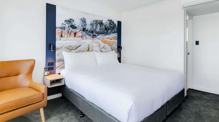 Mercure Launceston Room
