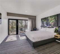 Mercure Launceston Room
