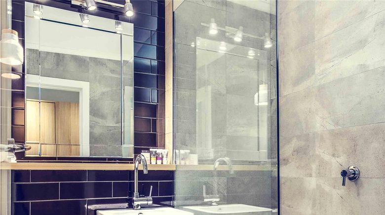 <b>Mercure Launceston Room</b>. Images powered by <a href="https://iceportal.shijigroup.com/" title="IcePortal" target="_blank">IcePortal</a>.