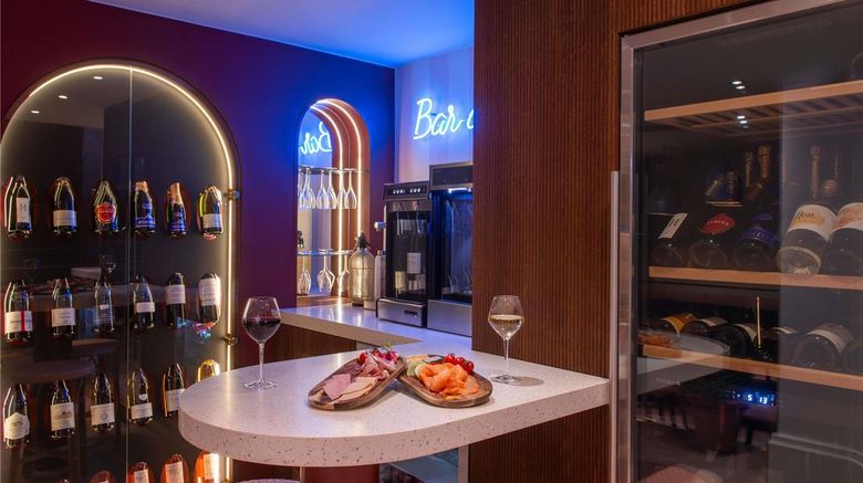 <b>Mercure Paris Pigalle Sacre Coeur Exterior</b>. Images powered by <a href="https://iceportal.shijigroup.com/" title="IcePortal" target="_blank">IcePortal</a>.
