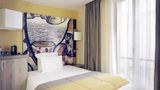 <b>Mercure Paris Pigalle Sacre Coeur Room</b>. Images powered by <a href="https://iceportal.shijigroup.com/" title="IcePortal" target="_blank">IcePortal</a>.