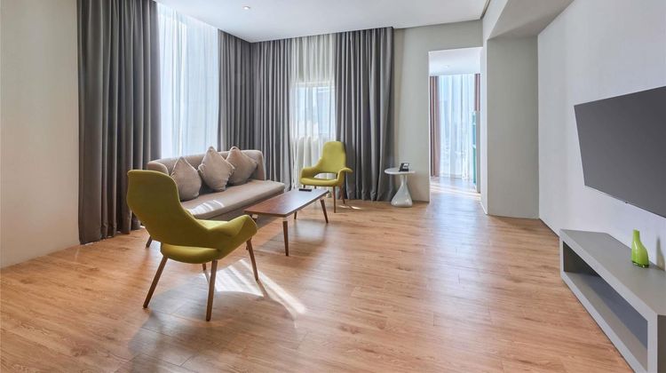 Ibis Styles Dubai Jumeira Suite