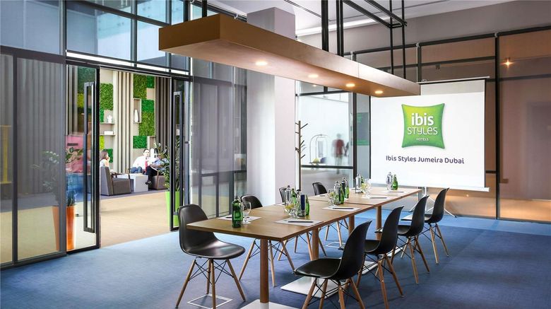 <b>Ibis Styles Dubai Jumeira Meeting</b>. Images powered by <a href="https://iceportal.shijigroup.com/" title="IcePortal" target="_blank">IcePortal</a>.