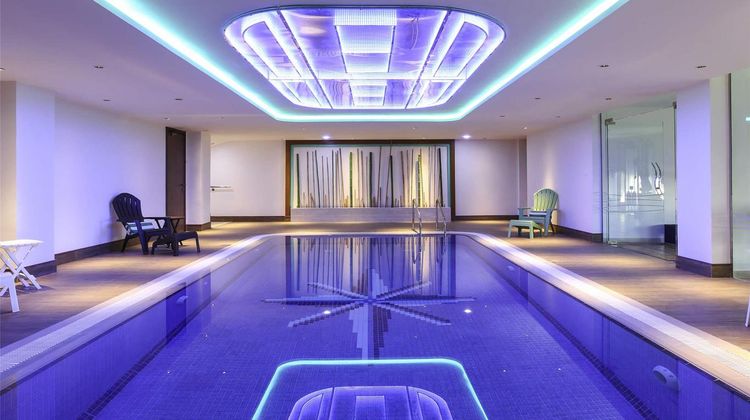 Ibis Styles Dubai Jumeira Pool