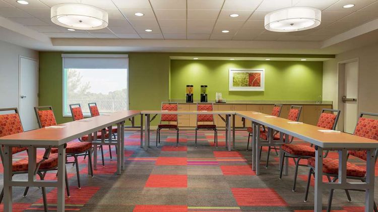Home2 Suites by Hilton Atlanta South Meeting