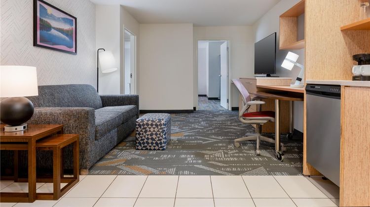 Home2 Suites by Hilton Atlanta South Room