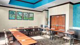 <b>Hampton Inn Atlanta Perimeter Dunwoody Meeting</b>. Images powered by <a href="https://iceportal.shijigroup.com/" title="IcePortal" target="_blank">IcePortal</a>.
