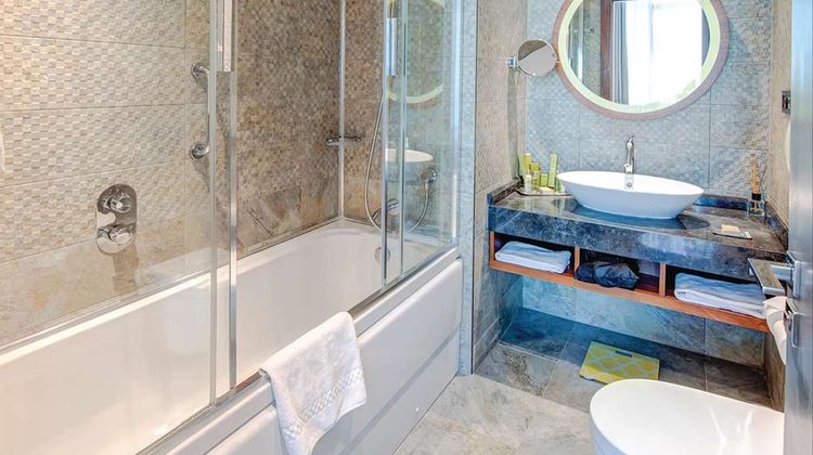 DoubleTree by Hilton Istanbul Piyalepasa Room