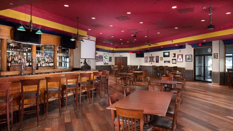 Doubletree by Hilton Lawrence Restaurant