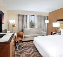 Doubletree by Hilton Lawrence Room
