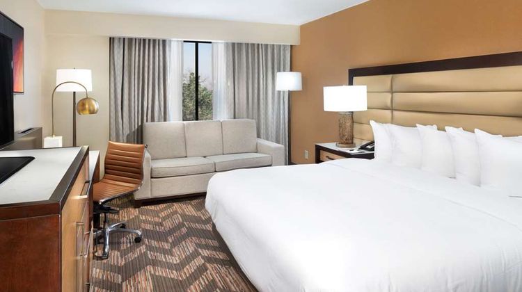 Doubletree by Hilton Lawrence Room