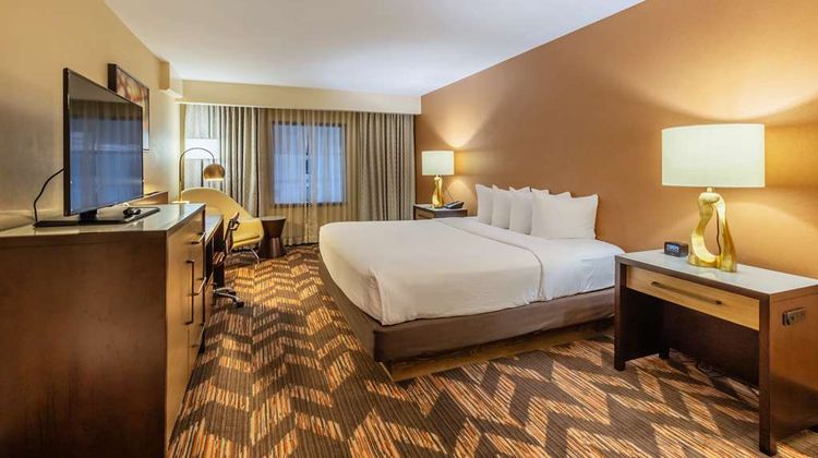 Doubletree by Hilton Lawrence Room