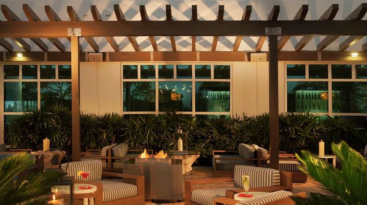 Hilton Garden Inn Miami Dolphin Mall Exterior