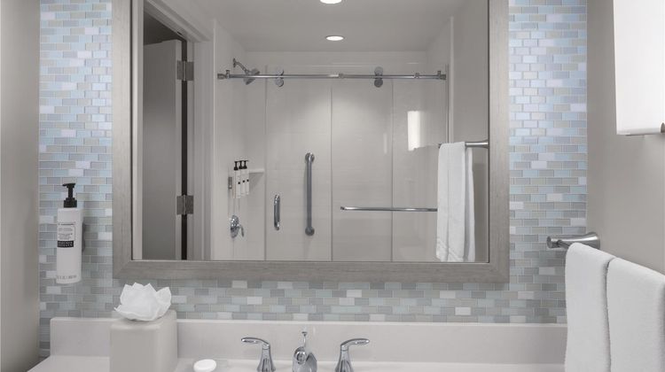 Hilton Garden Inn Miami Dolphin Mall Room